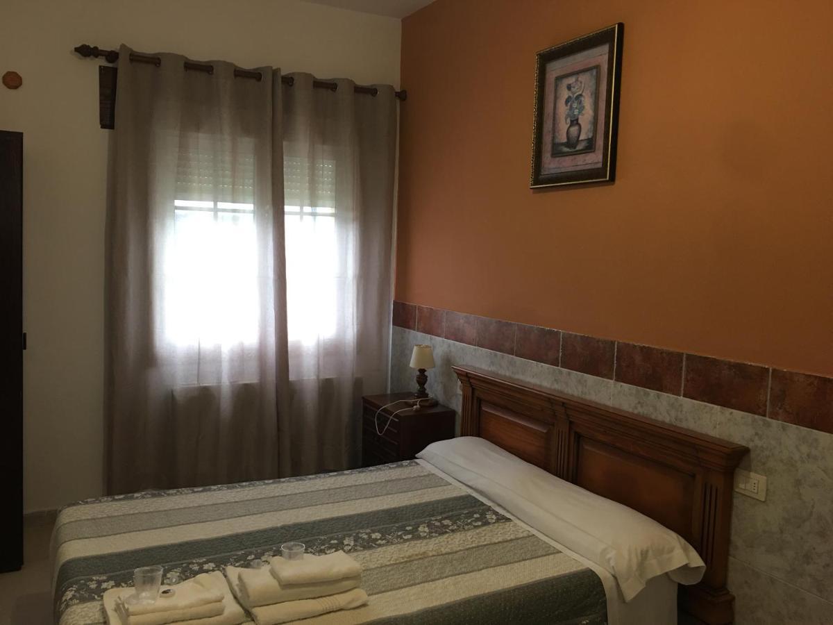 Hotel Hostal O Labrador O Hospital Esterno foto